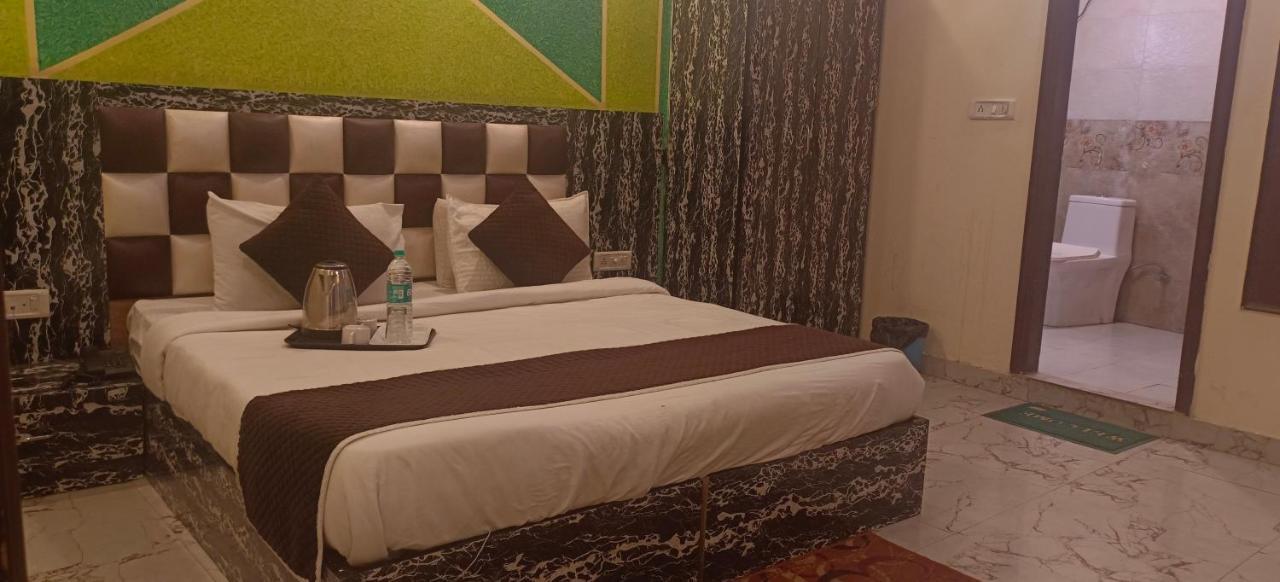 Airport Hotel Prince Palace By Byobhotels New Delhi Extérieur photo